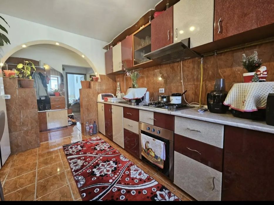 Apartament 3 camere,gata de mutat