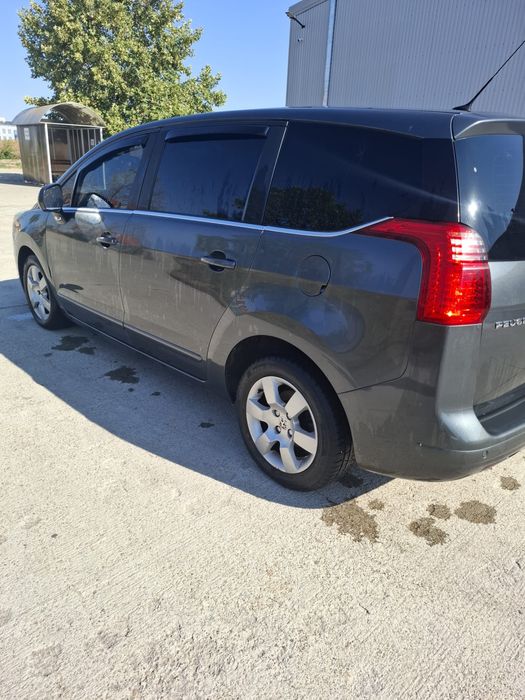 Vand Peugeot 5008