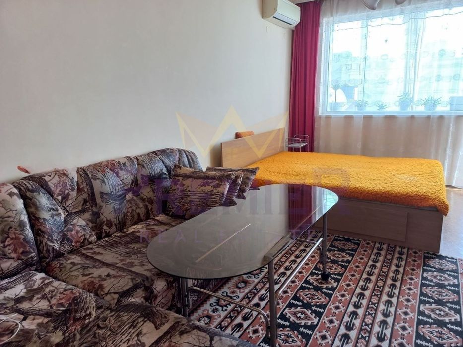 Продава се Тристаен апартамент в Пловдив, Център - 76 кв.м за 2441 €/кв.м - Снимка #12