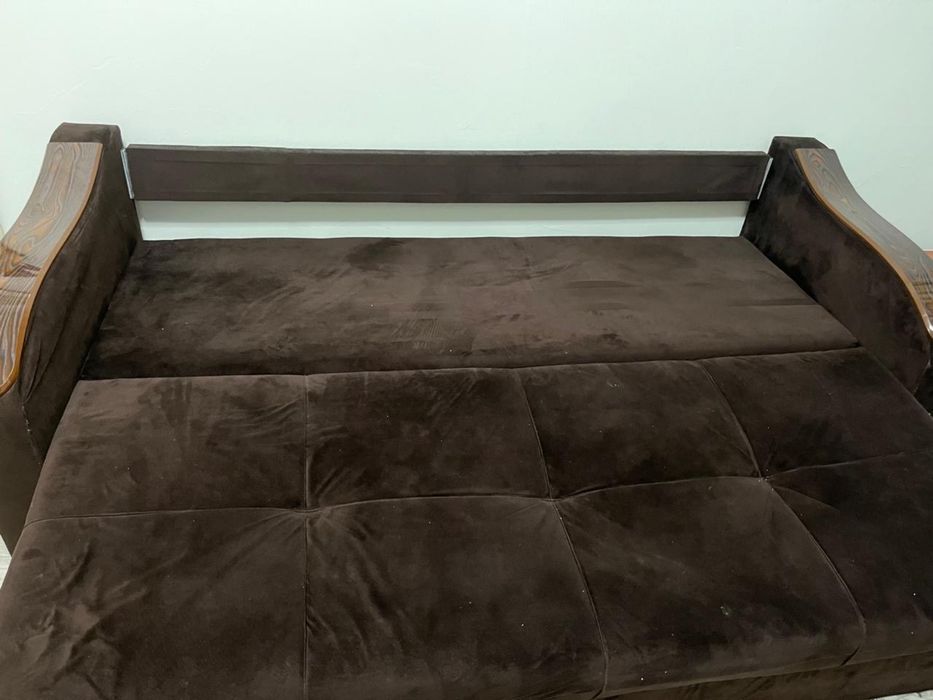 Диван в хорошем состоянии