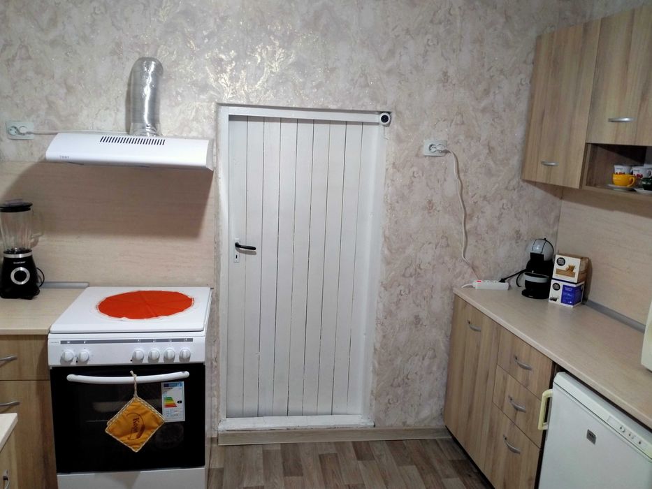 Продава се Етаж от къща в Велико Търново, Варуша - 70 кв.м за 1100 €/кв.м - Снимка #8