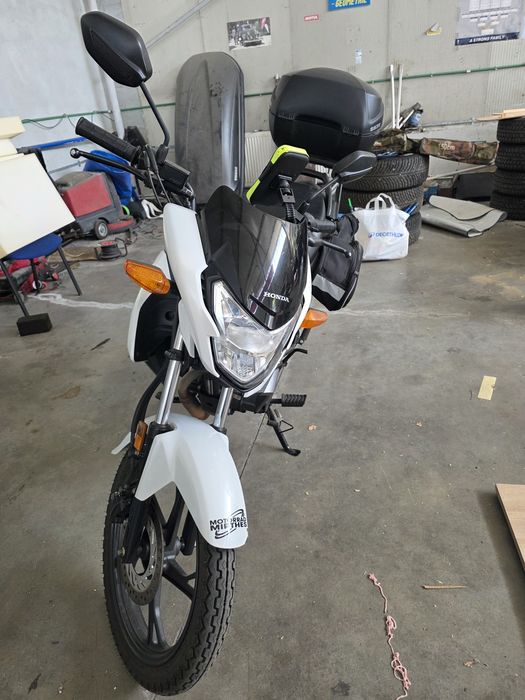 Vand sau schimb cu bicicleta asistata electric Honda cbr 125