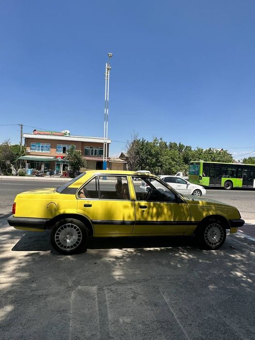 Продаю свою      OPEL ASKONA