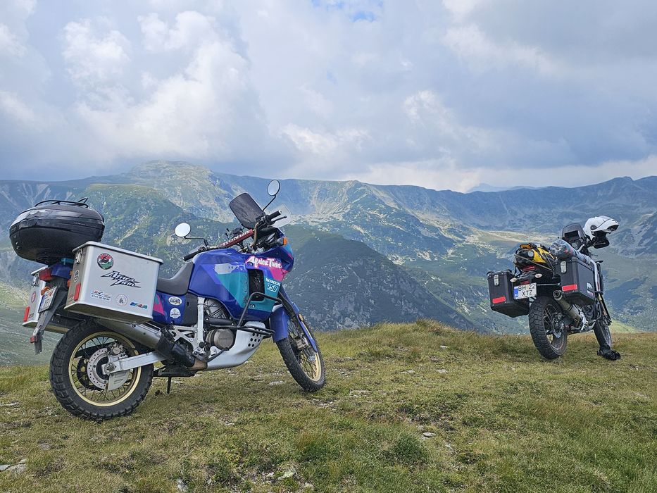 Vând Honda Africa Twin RD4