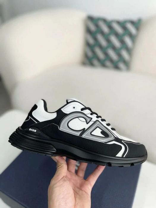 CD B30 / Light Grey / Black / Brown