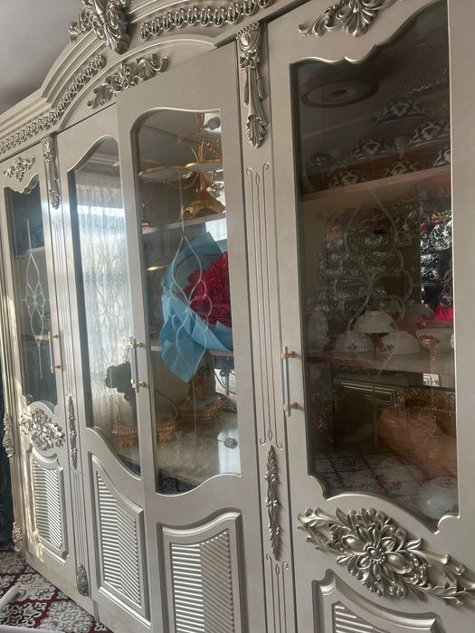 Mebel sotiladi tezlik bilan arzon narxda