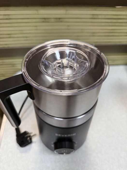 Индукционен пенообразувател Severin 700ml