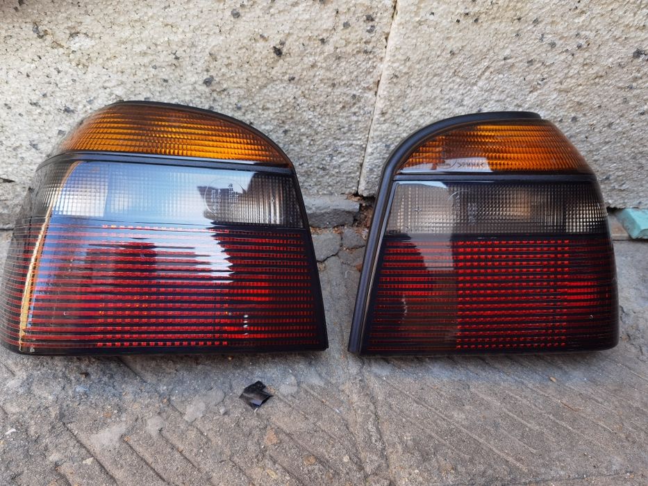 Стопове  Голф 3 Тъмна Hella