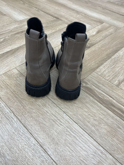 Ботинки демисезонные, размер 35, удобные