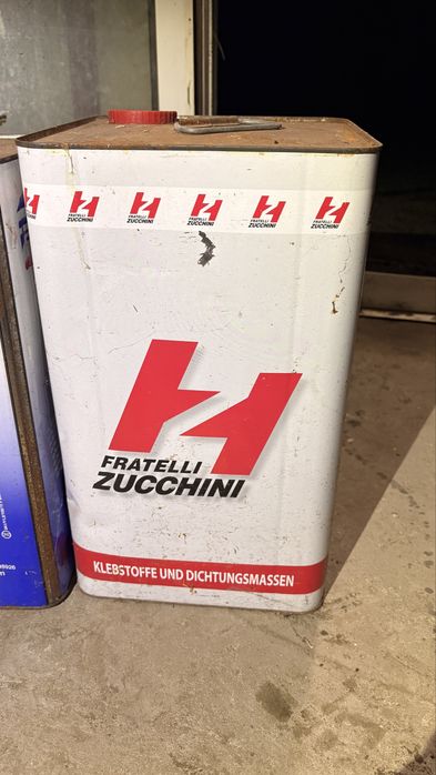 Adeziv poliuretanica