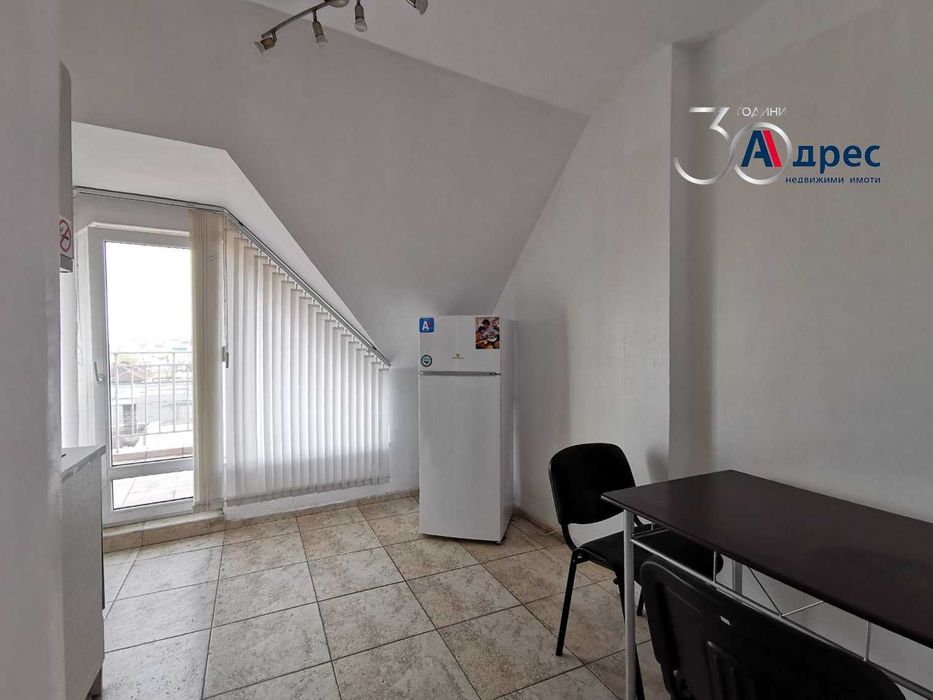 Дава се под наем Едностаен апартамент в Русе, Център - 45 кв.м за 249.9 € - Снимка #3