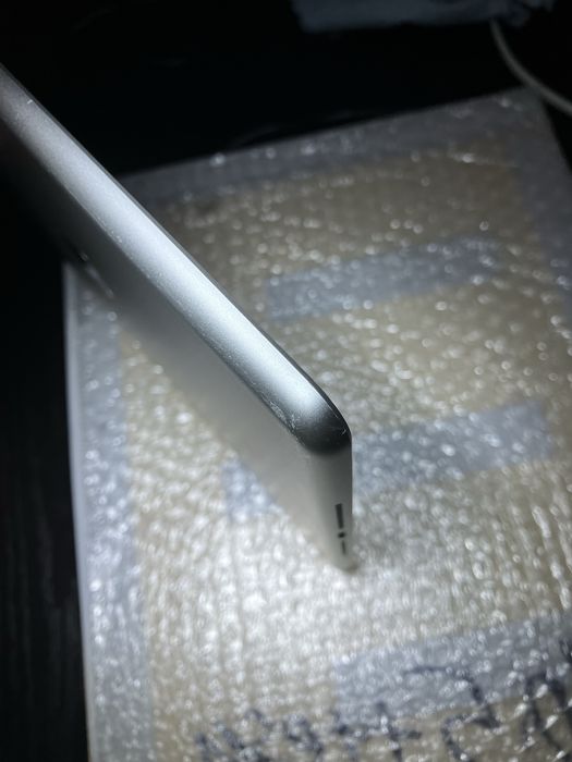 Apple iPad 9.7 (2018) gen 6 citeste descrierea