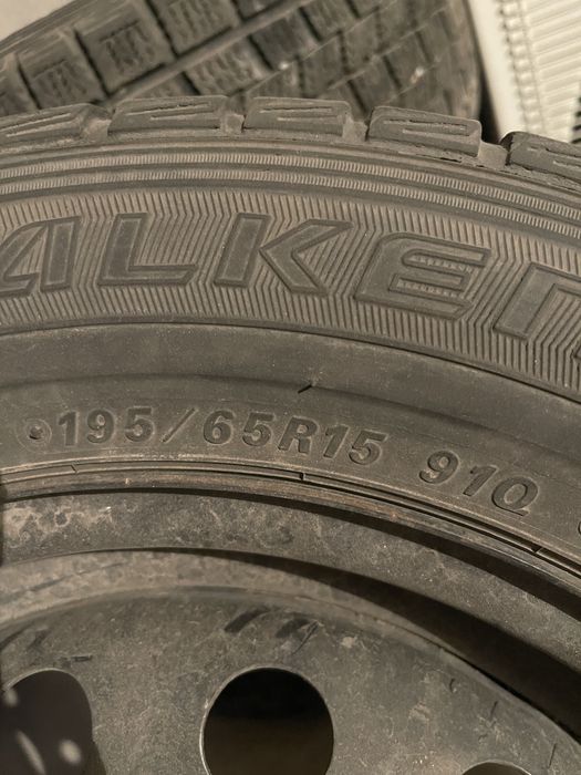 Балон с дисками и колпакми оригинал Киа