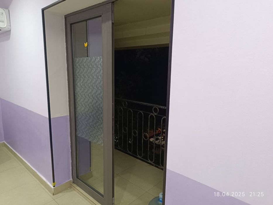 Аренда офис Чорсу вдоль дороги с личным балконом