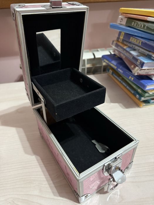 Продаю шкатулку