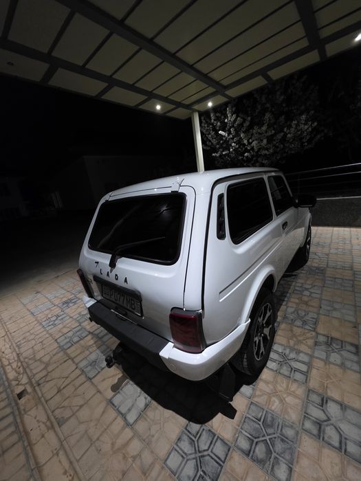 Niva urban 2021 ideyal polni wumka+ prapa