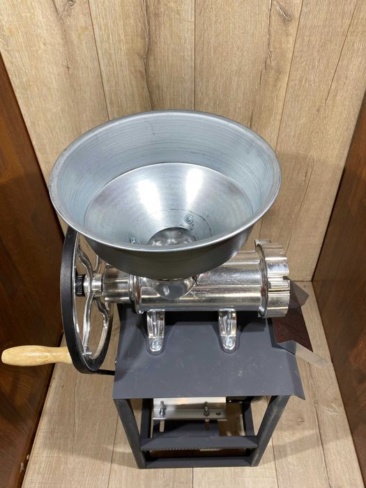 Masina tocat carne aluminiu profesionala 699 lei