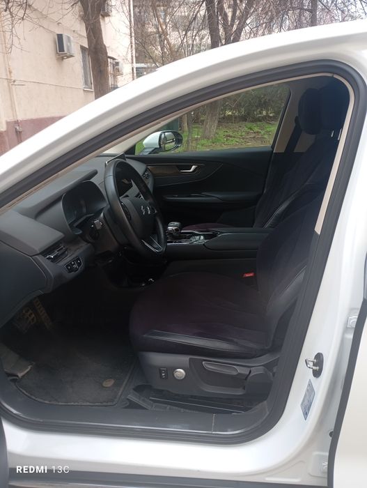 Eqm 5 Hongqi mashina