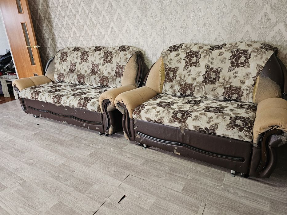 Диван еще маленький диван