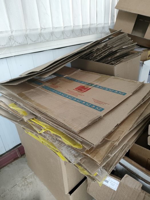 Коробка средн 235шт по 40тг.