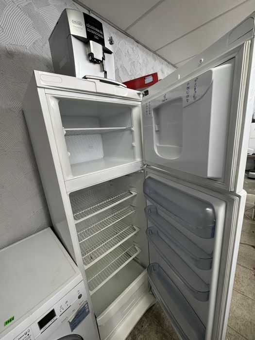 Хладилинк с фризер indesit