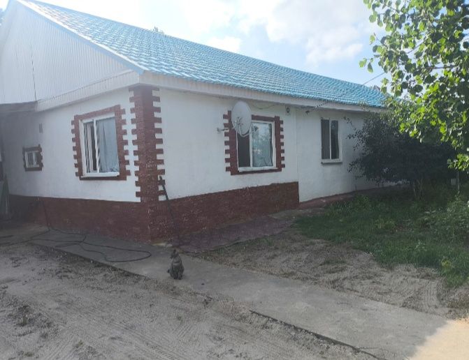 Продам дом двухквартирный.