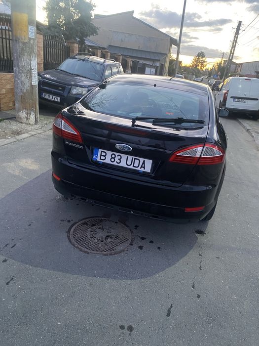 Vand Ford Mondeo an 2008 2.0 benzină