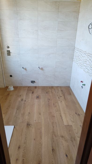 Amenajări interioare ,gresie ,fainata