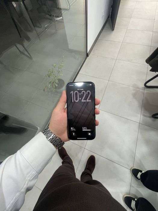 iPhone 15 гарантия