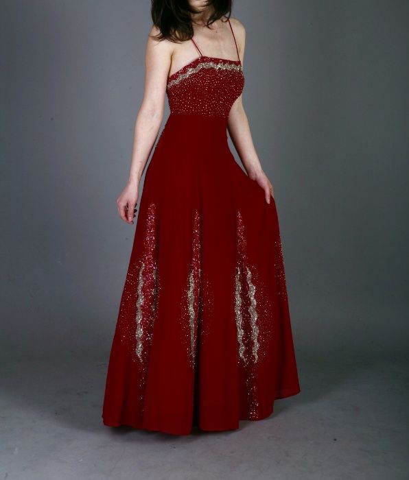 Rochie noua bordeaux de seara