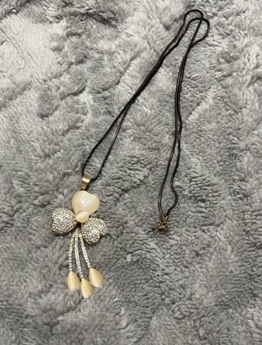 Бусы с камнями 3 вида