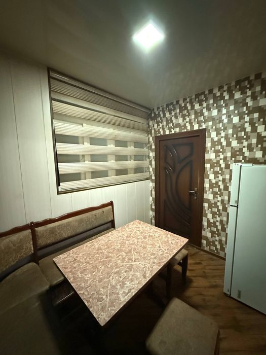 4х комнатная с мебелью и техникой в 1 микрорайоне