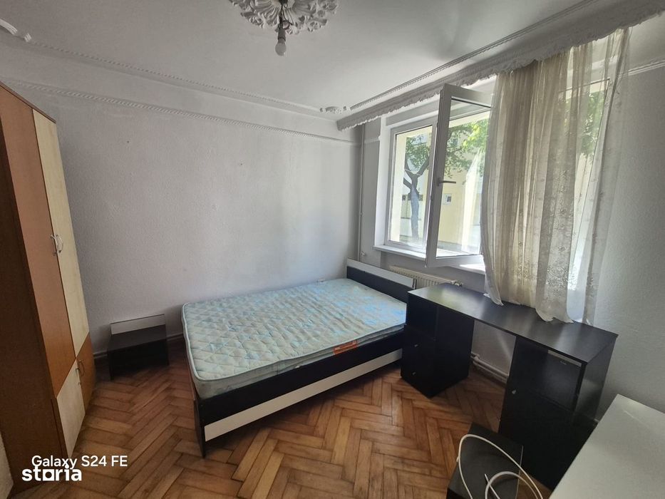 Apartament 3 camere, zona 1 Decembrie 1918