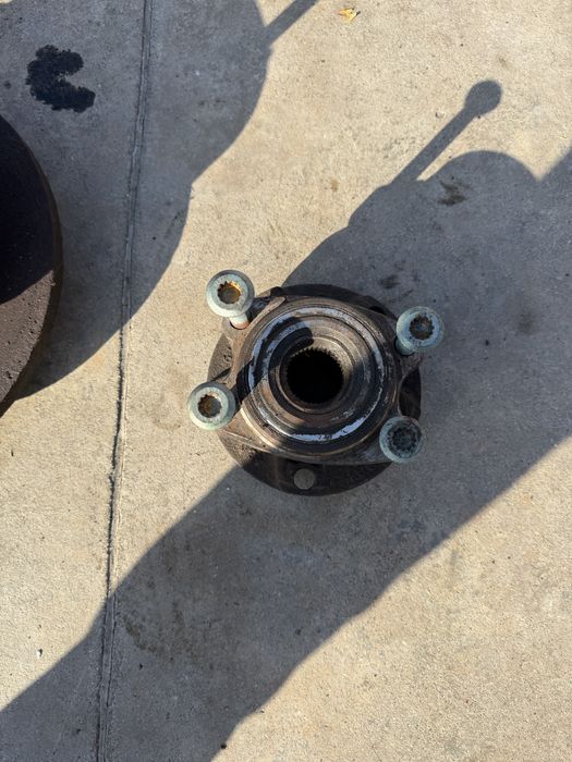 Предна и задна лагер-главина за Ford Transit 2.4 TDCi (2006–2014) RWD