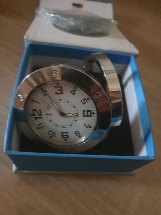 Ceas de birou camera ascunsa spy