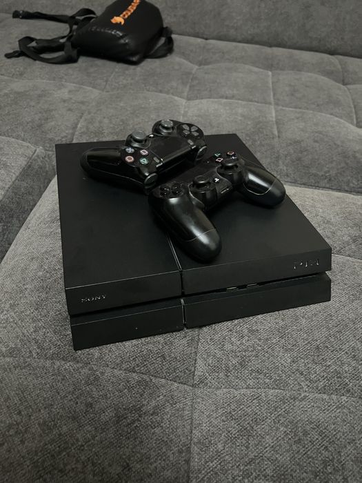 Playstation 4 slim