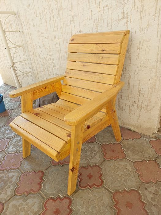 Кресла деревяные для дачи