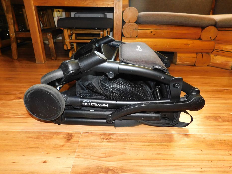 Carucior ultra-compact Hamilton by YOOP