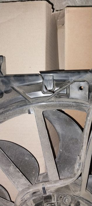 Продам боковина, левое крыло, вентилятор