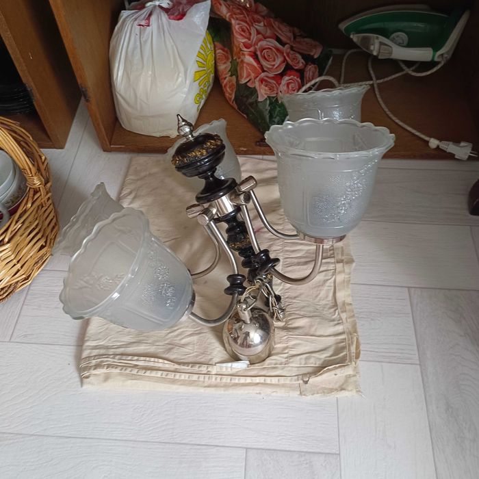 продам люстра подвесная