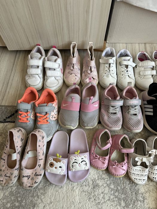 Обувки за деца