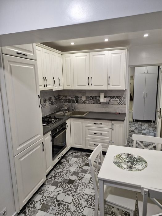 De închiriat Apartament 3 cam. decomandate, Obcini - Str. Viitorului