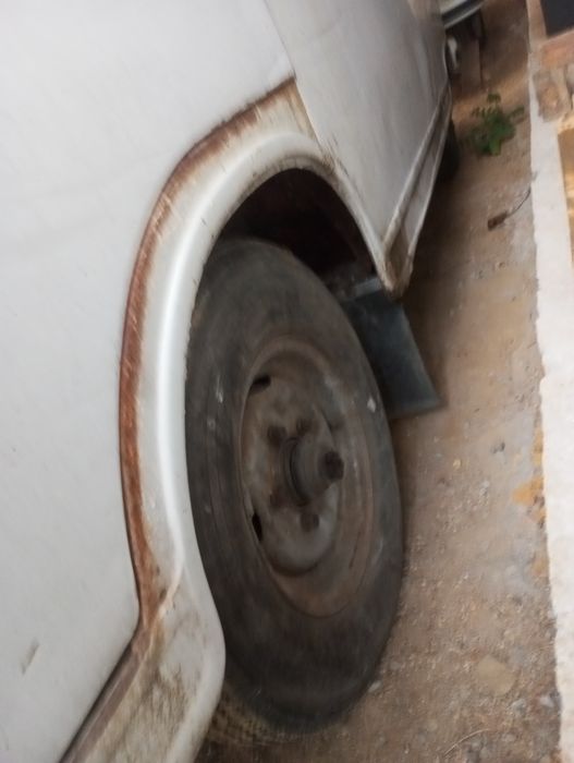 Продавам Баркас Б1000