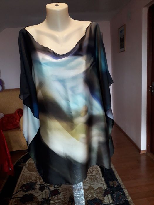 Tunica subtire pentru plajă