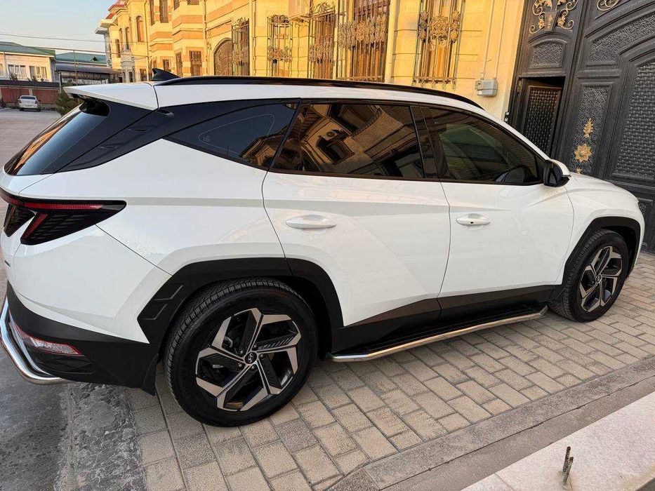 Hyundai Tucson FULL POZITSIYA сотилади
