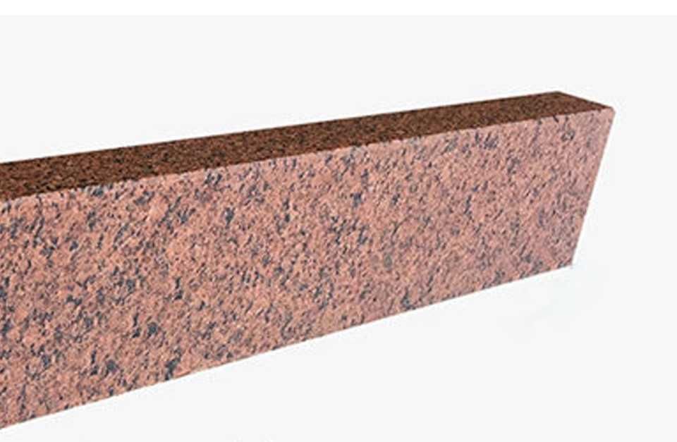 Гранитный бордюр, поребрик.