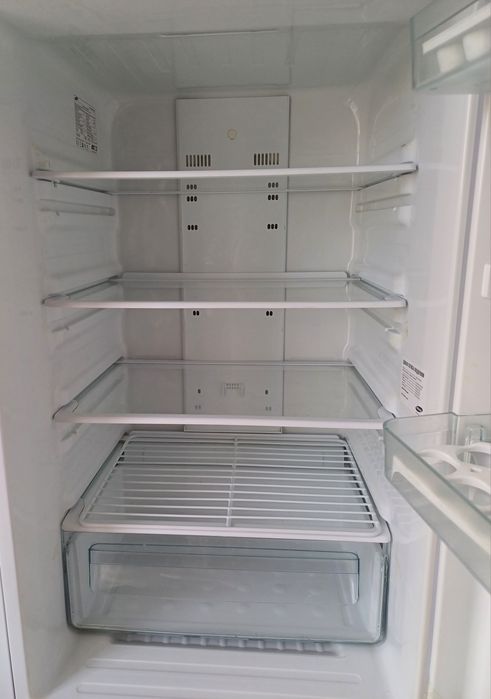 Продам холодильник SAMSUNG  NO FROST