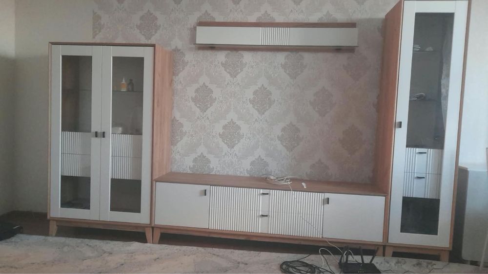 Продам стенку в отличном состоянии