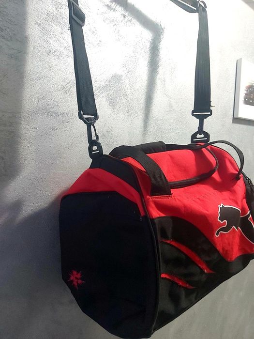 Geanta de umar pentru fitness marca Puma