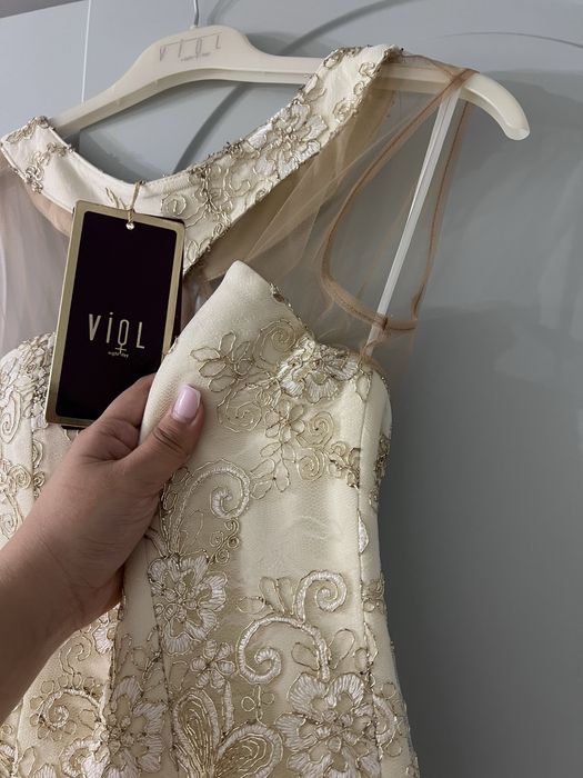 Продается новое платье Prima la Sposa